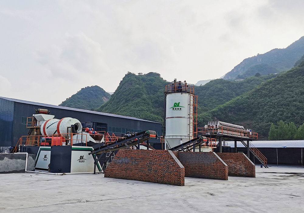 有機-重金屬復合污染土壤淋洗修復現(xiàn)場